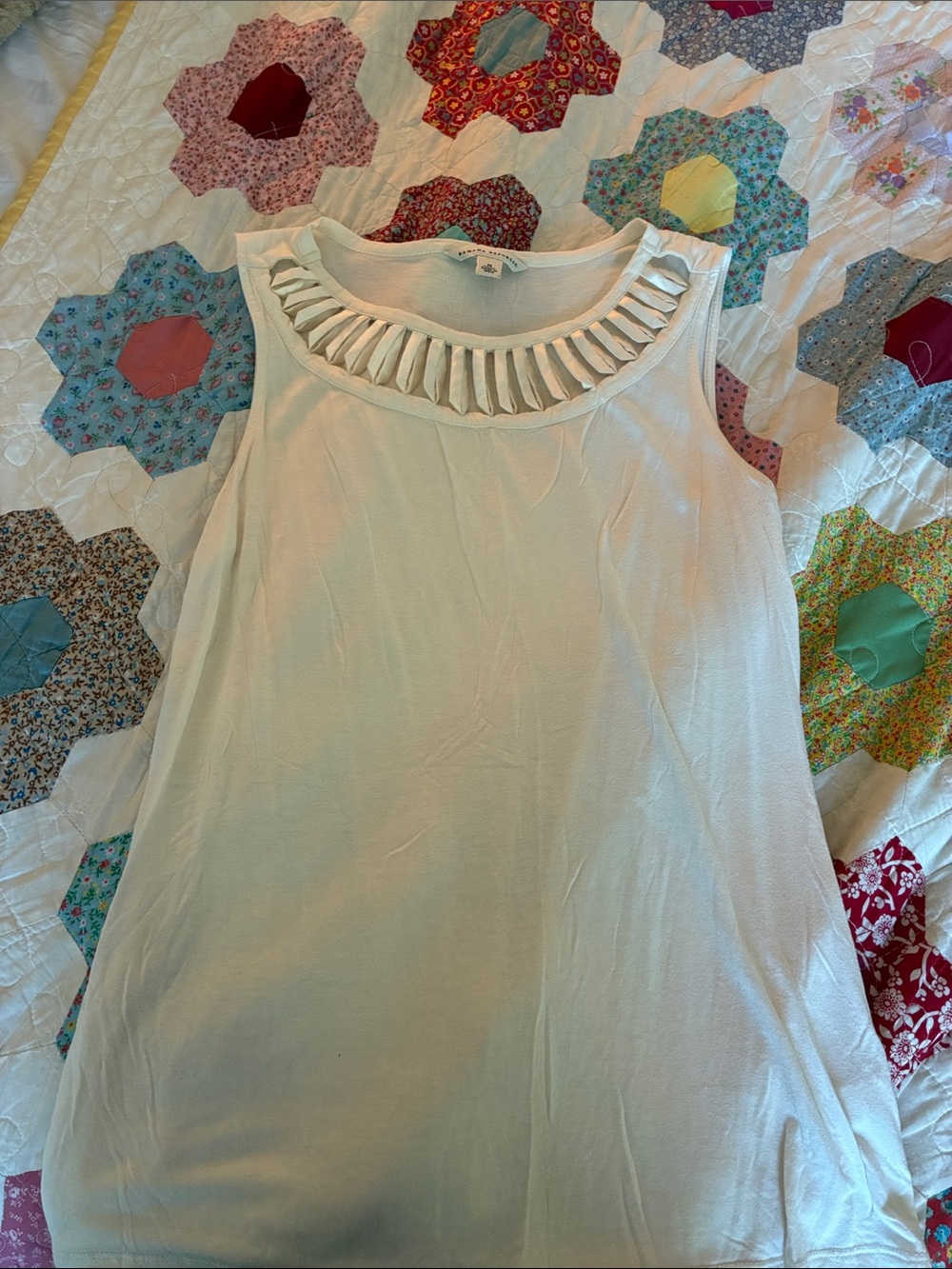 Banana Republic Cream Sleeveless Cutout Neck Camisole